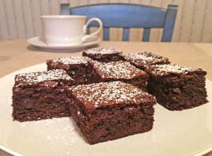 Chocolate Gingerbread Bars with Dusting