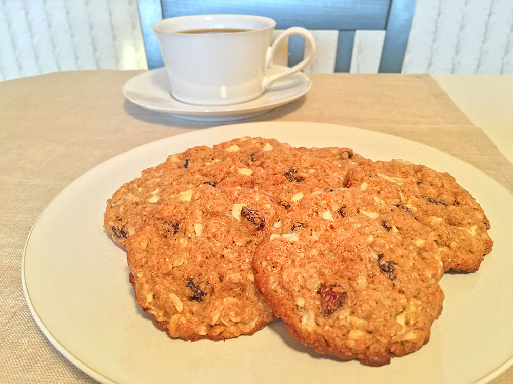 Apple-Oatmeal Cookies | 5 O'Clock Coffee Club