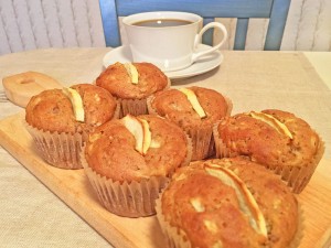 Healthy Apple-Walnut Muffins